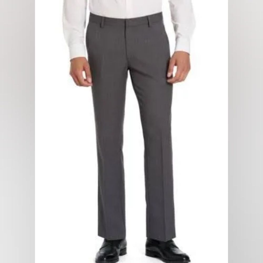 Van Heusen Men's Traveler Dark Gray Classic Fit Dress Pants 36x30 Flex Stretch